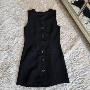 Elegant Black Sleeveless Dress